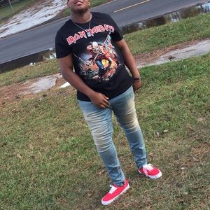 Meet your Posher, Tj